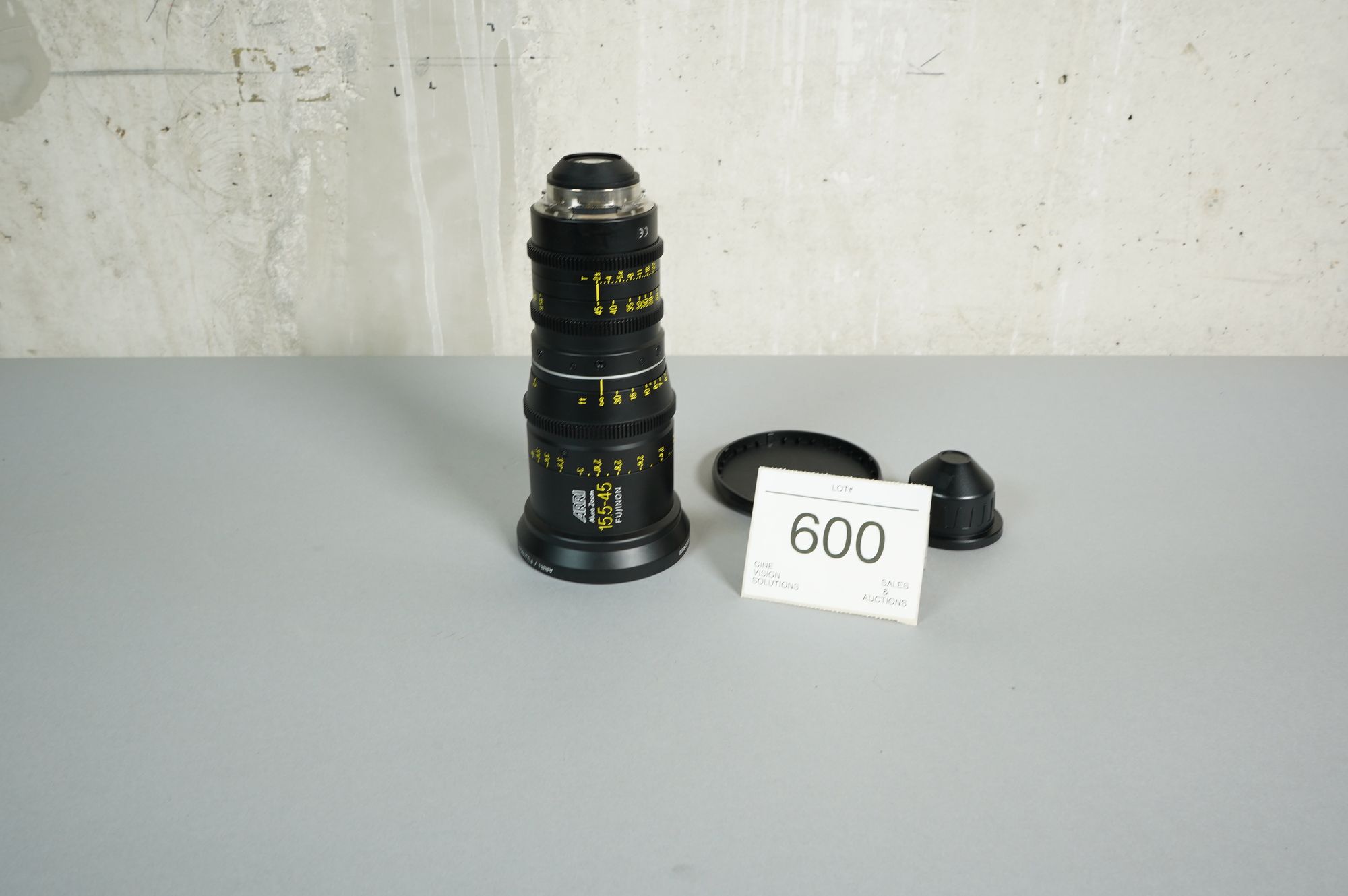 Lot: 600 - ARRI ALURA Zoom 15.5-45/T2.8 F - Cinevision-Solutions