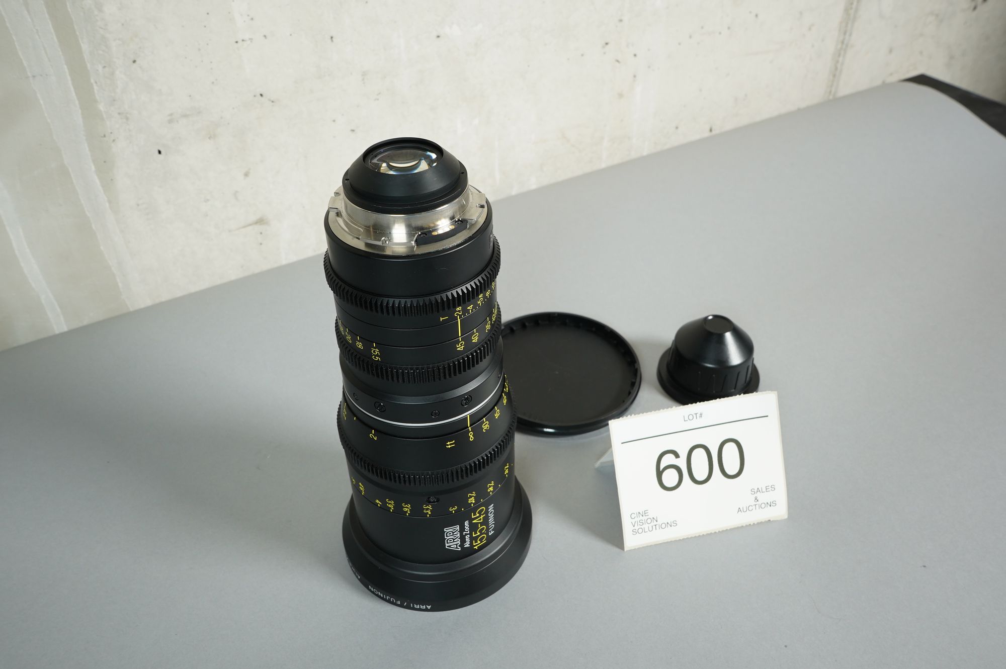 Lot: 600 - ARRI ALURA Zoom 15.5-45/T2.8 F - Cinevision-Solutions