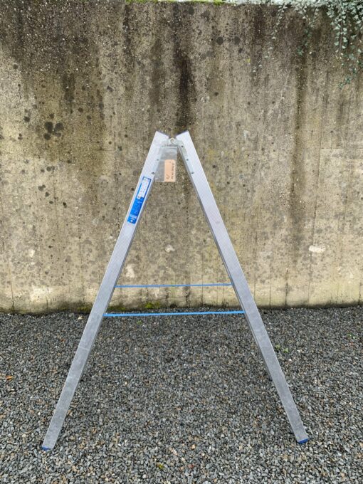 ALUMINIUM 2x6-TREADS Ladder - Image 3