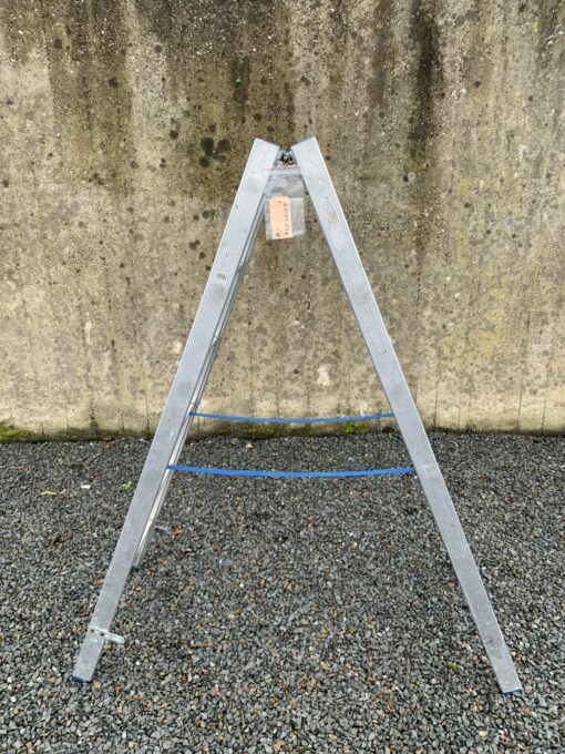 ALUMINIUM 2x6-TREADS Ladder - Image 3