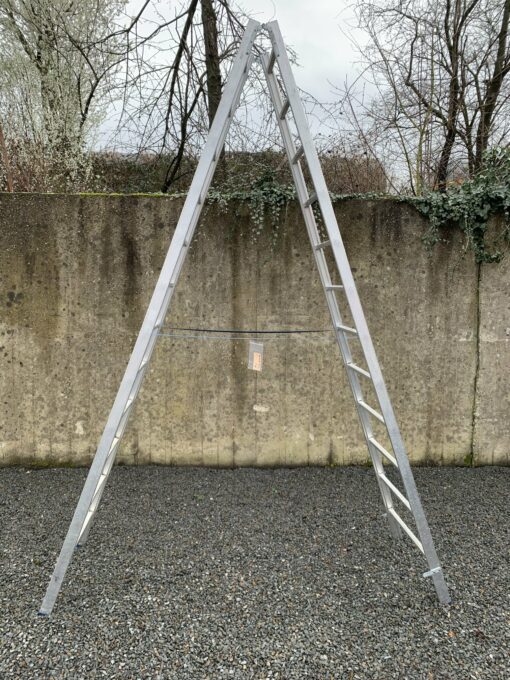 ALUMINIUM 2x12-TREADS Ladder - Image 4