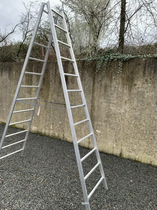 ALUMINIUM 2x12-TREADS Ladder - Image 2