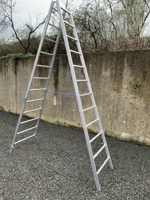 ALUMINIUM 2x12-TREADS Ladder