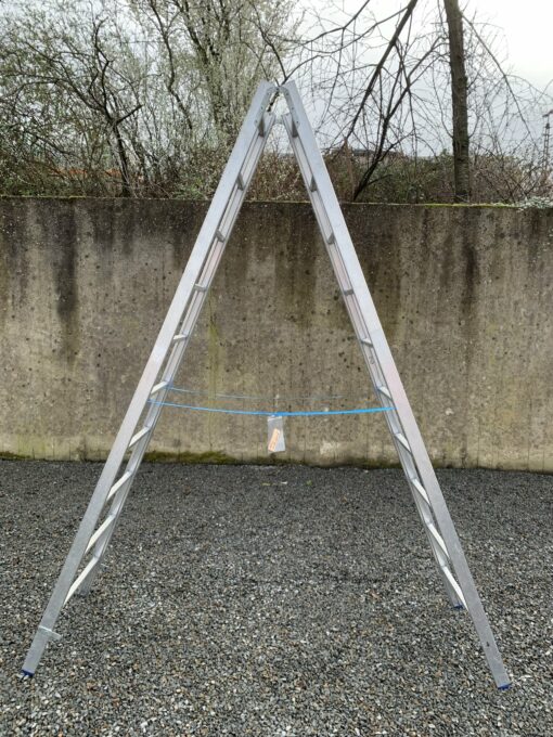 ALUMINIUM 2x10-TREADS Ladder - Image 4