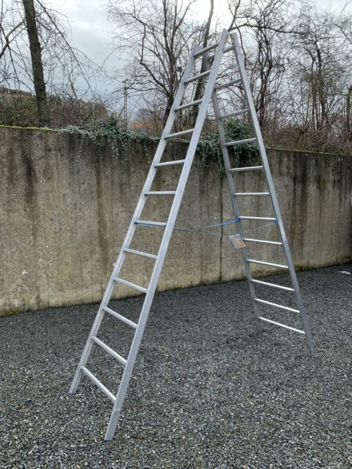 ALUMINIUM 2x12-TREADS Ladder - Image 2