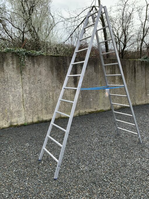 ALUMINIUM 2x12-TREADS Ladder - Image 2