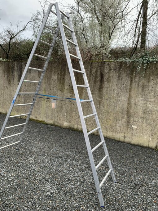 ALUMINIUM 2x12-TREADS Ladder