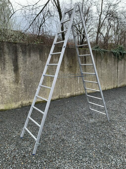 ALUMINIUM 2x12-TREADS Ladder