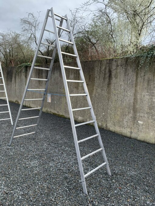 ALUMINIUM 2x12-TREADS Ladder