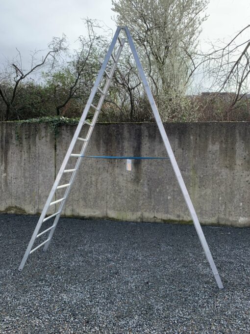 ALUMINIUM 2x12-TREADS Ladder - Image 4