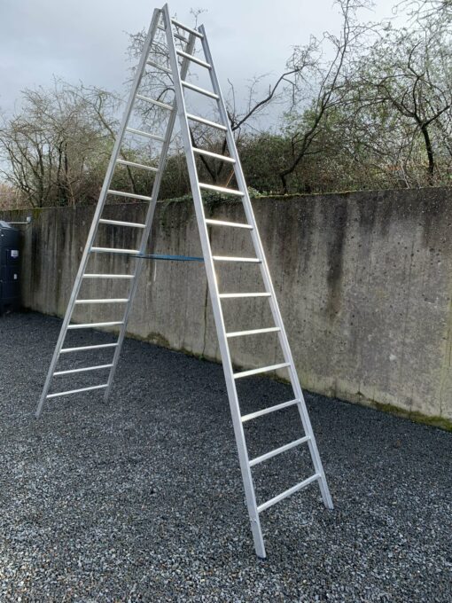 ALUMINIUM 2x12-TREADS Ladder