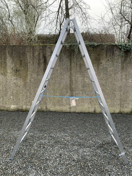 ALUMINIUM 2x10-TREADS Ladder - Image 4