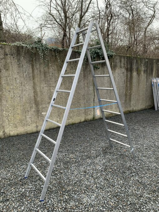 ALUMINIUM 2x10-TREADS Ladder - Image 2