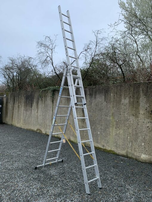 ALUMINIUM 3x10-TREADS Y-Ladder