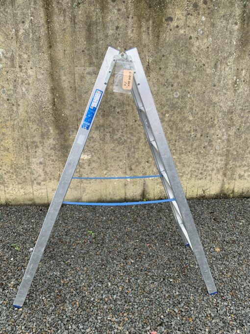 ALUMINIUM 2x6-TREADS Ladder - Image 3